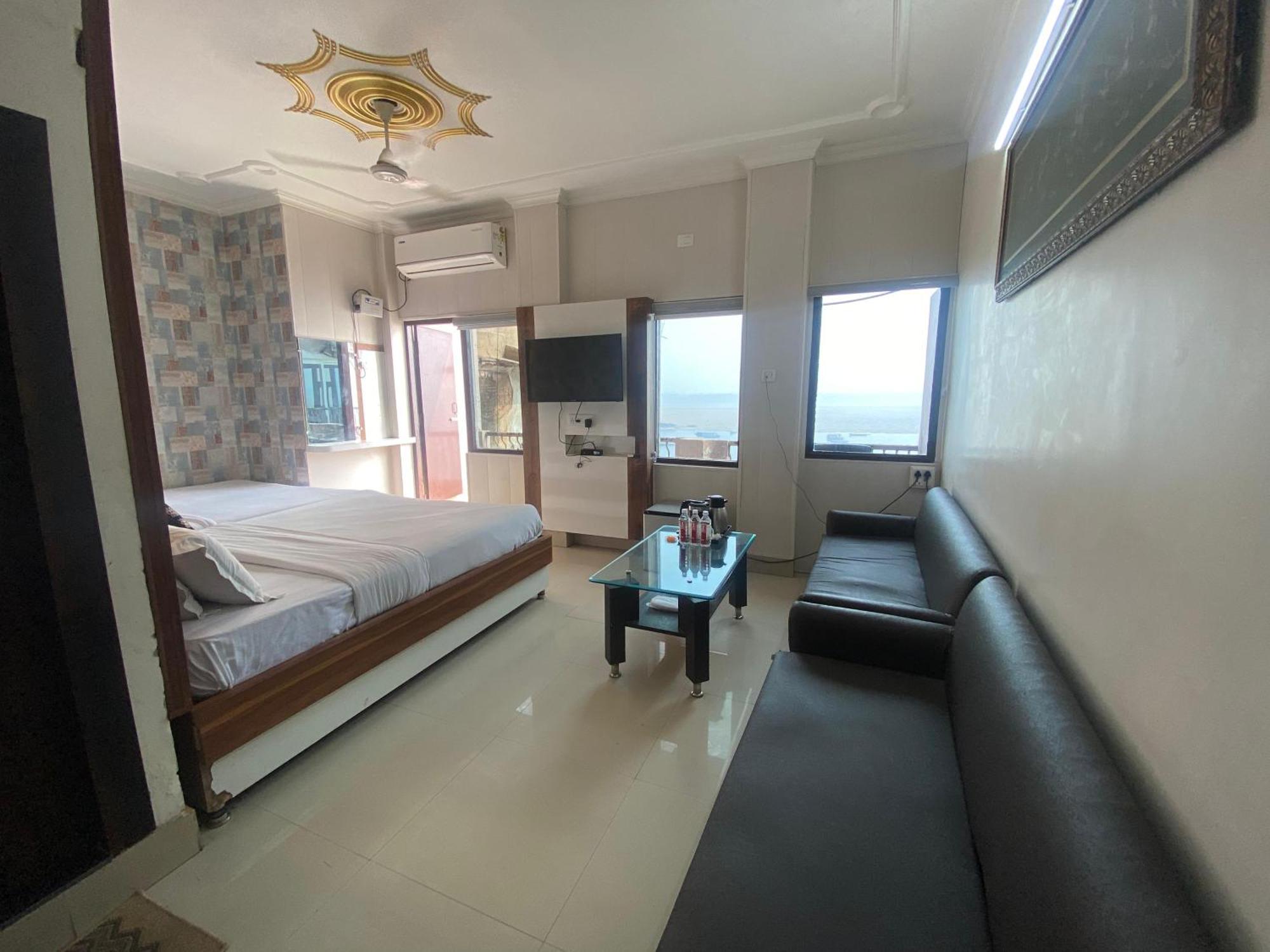 Sita Palace On Heritage Ghats Of Benaras Hotel 3*