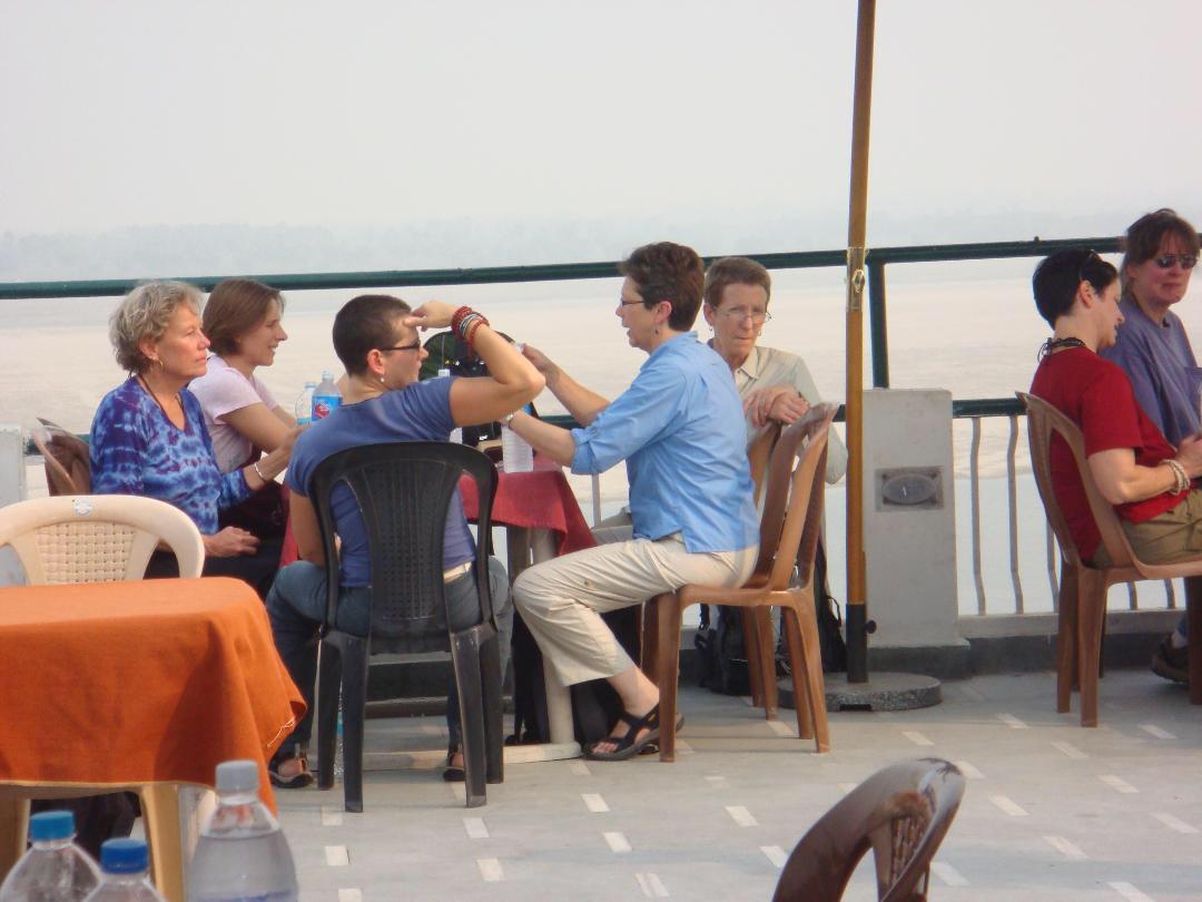 Hotel Sita Palace On Heritage Ghats Of Benaras 3*
