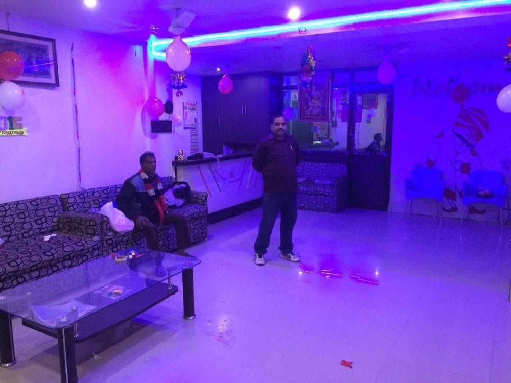 Hotel Sita Palace On Heritage Ghats Of Benaras 3*